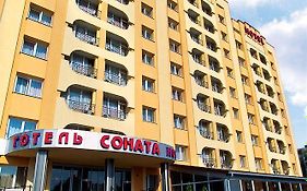 Sonata Hotel & Restaurant "Готель Соната" 리비프 Exterior photo